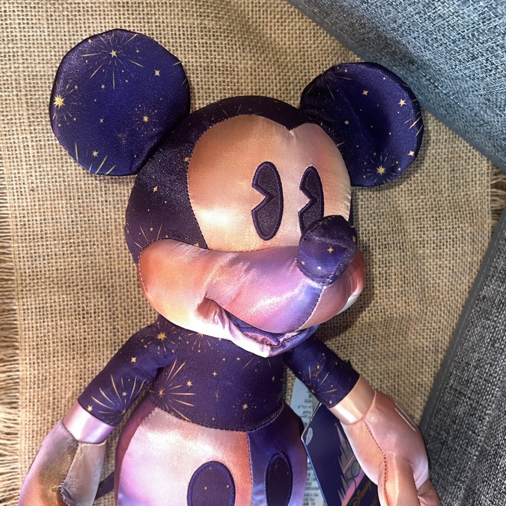 Mickey Mouse 50th Anniversary Edition(NWT) - Picture 9 of 12